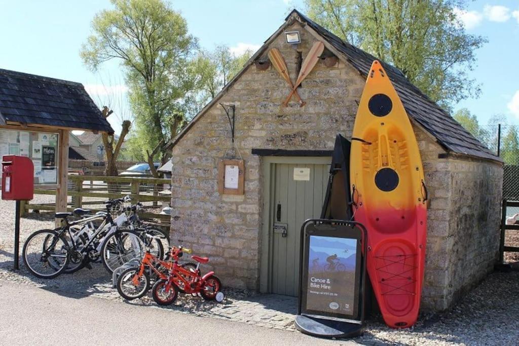 Blueberry Cottage - Lower Mill Estate Somerford Keynes Kültér fotó